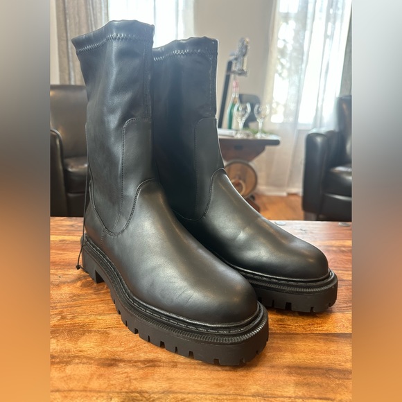 H&M Black Boots Size US 9.5 - Picture 2 of 7